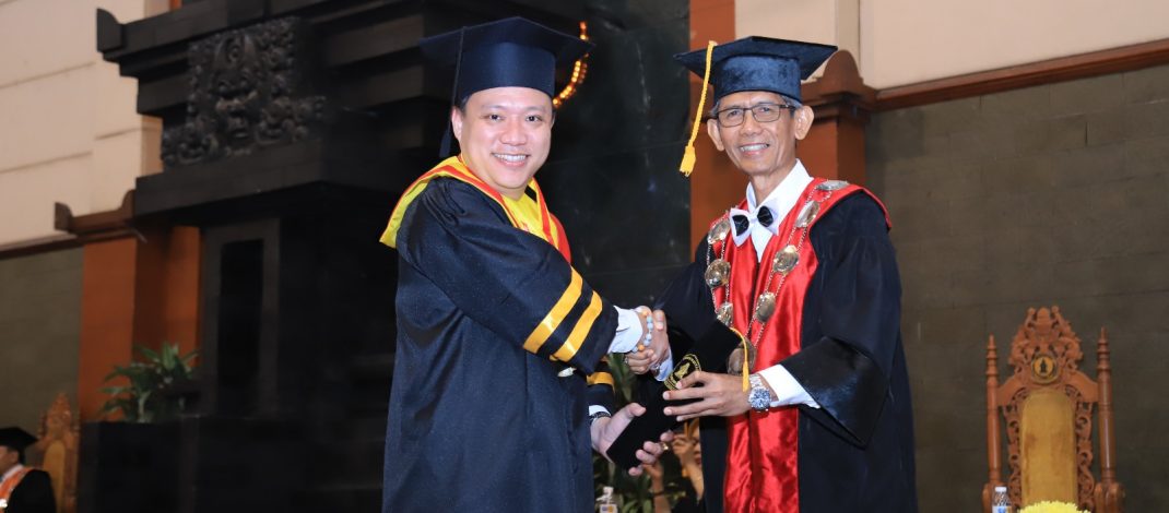 Raih Gelar Magister Hukum, Frans Haryadi Djauhari Tekankan Pentingnya Menjiwai ‘Rechtsidee’ dan Etika Officium Nobile